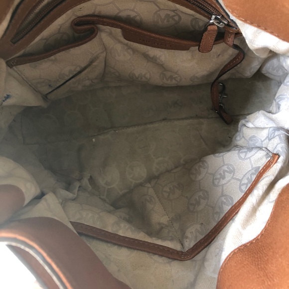 Michael Kors Hamilton Purse - Picture 3 of 5